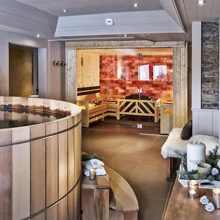 Les Menuires Sleeps 11 Pool Wifi